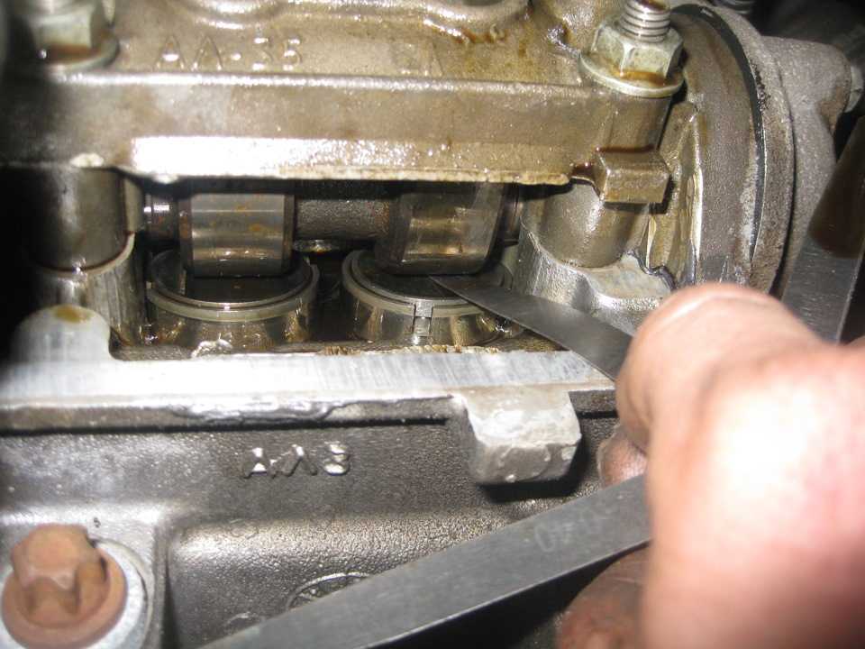Клапаны двигателя внутреннего сгорания постоянно подвержены критическим нагрузкам. Через них поступает топливо и выходят горячие отработанные газы. В этой