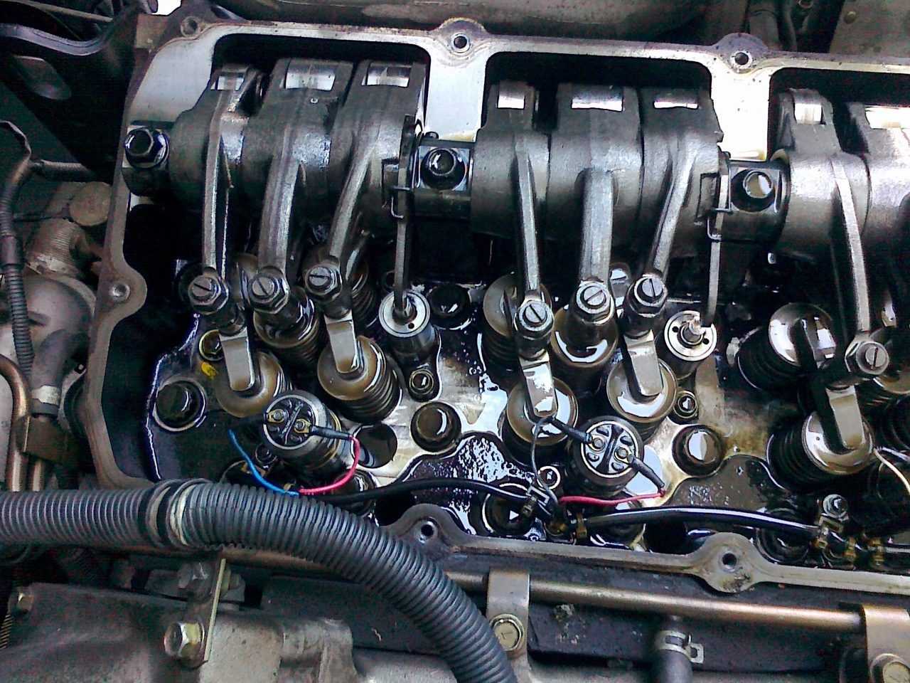 Почему стучат клапаны в двигателе: топ-5 причин