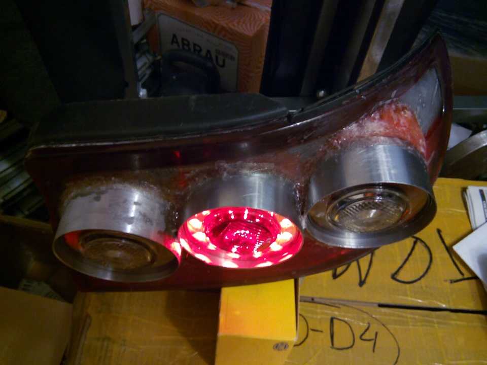 Замена ламп в заднем комбинированном фонаре ford fusion в картинках