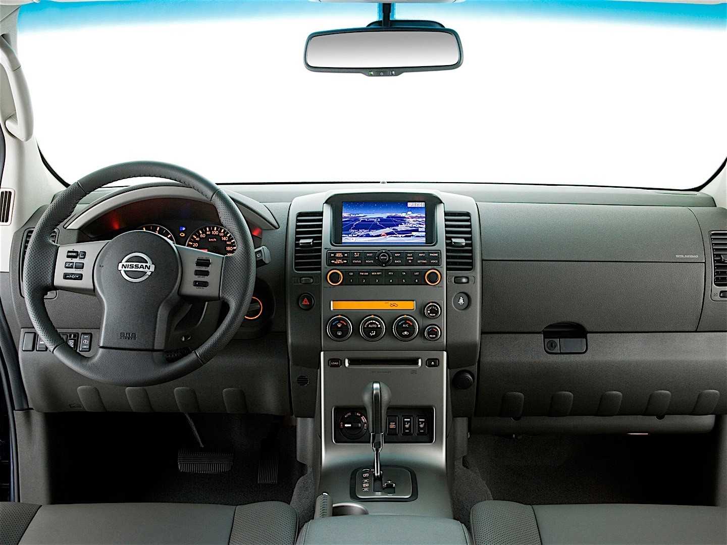 Nissan pathfinder 3.0 dci at 4×4