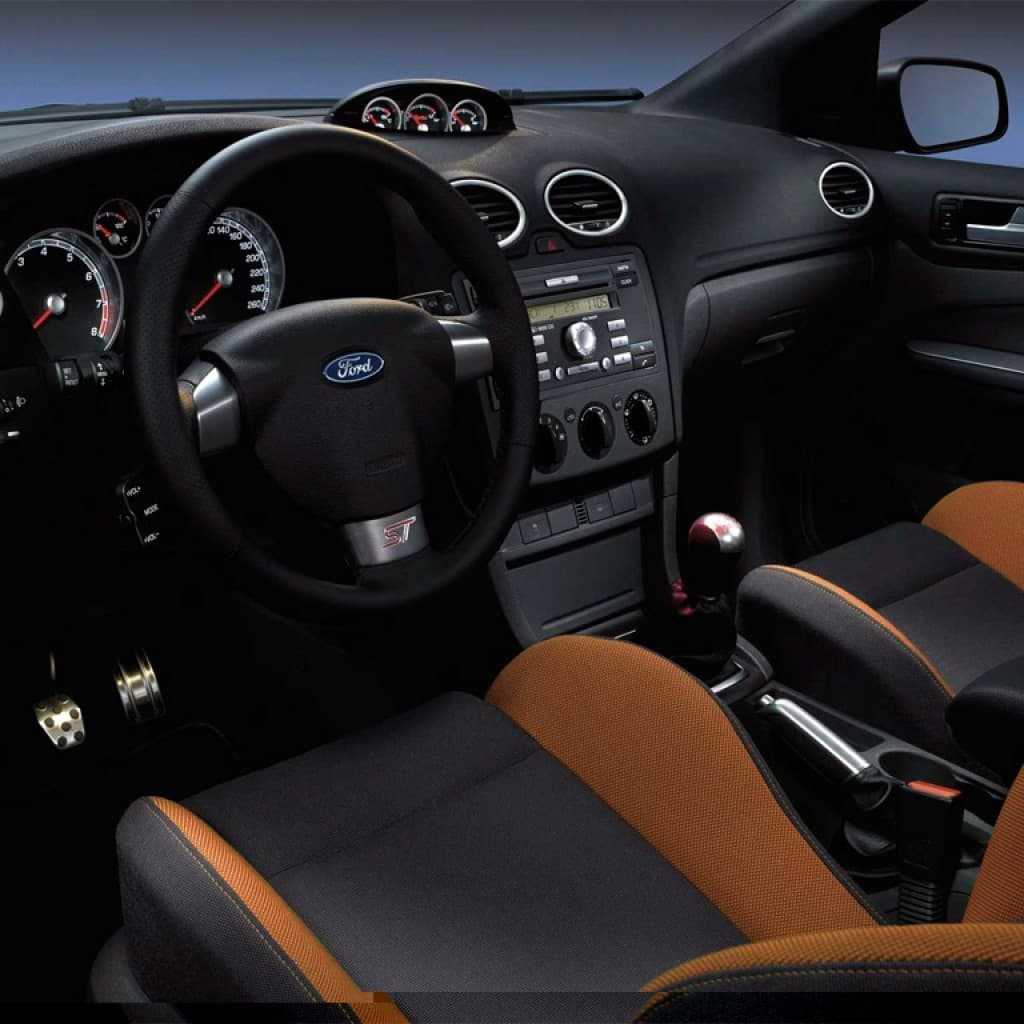 Форд фокус 2007, 1.6 литра, автомобиль приобретался с пробегом 54 т.км, привод передний, shda 100 л.с., автомат