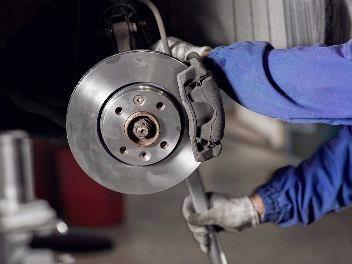 Как снять тормозные диски на автомобилях ваз 2108, 2109, 21099 | twokarburators.ru