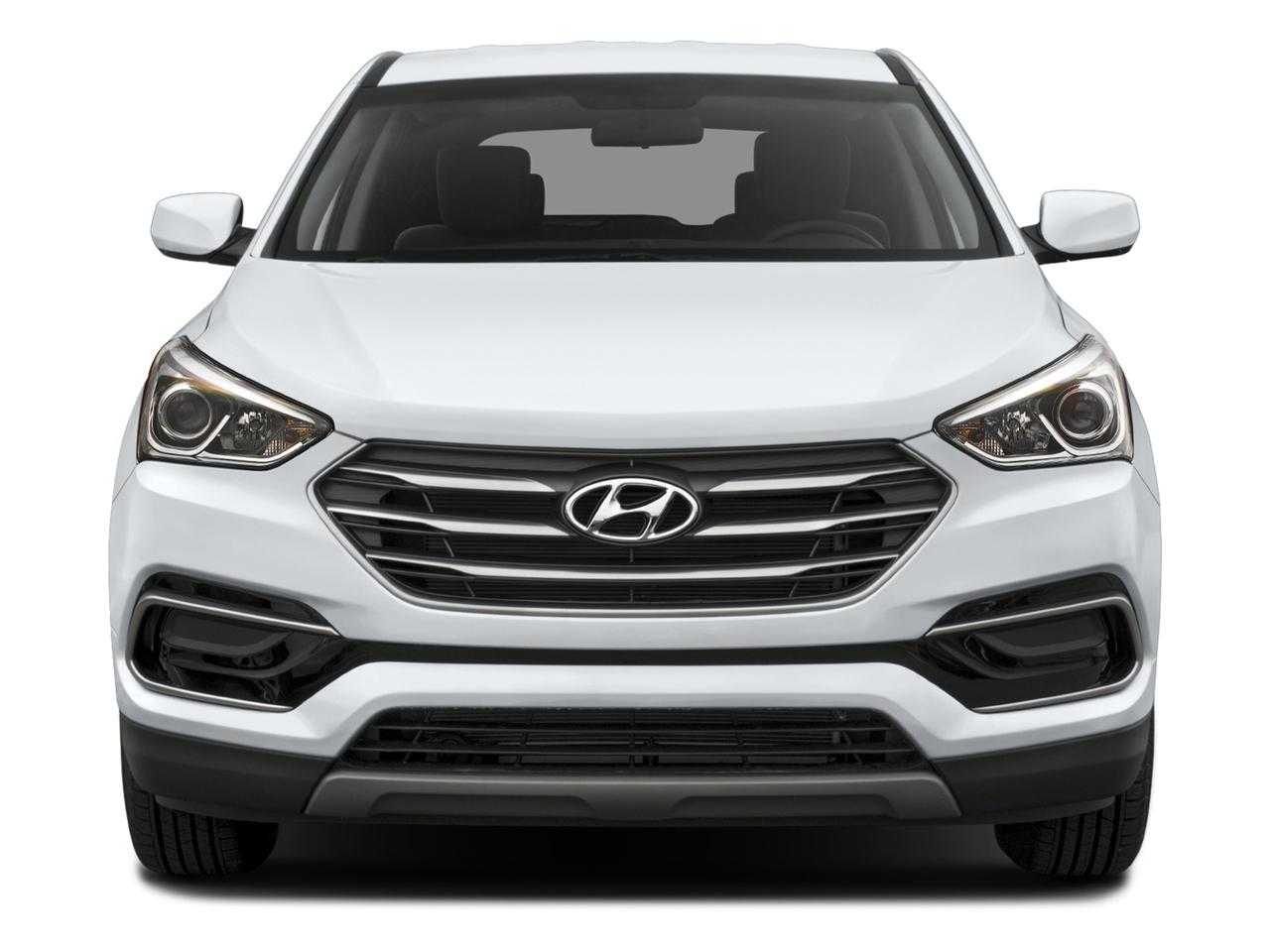 Hyundai Santa Fe – это среднеразмерный кроссовер корейского производства, названный в честь городка в Нью-Мексико.