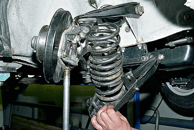 Как стянуть пружину без стяжек ваз 2107 – замена передних пружин на ваз 2101-ваз 2107 — шины для спецтехники, шины для погрузчика