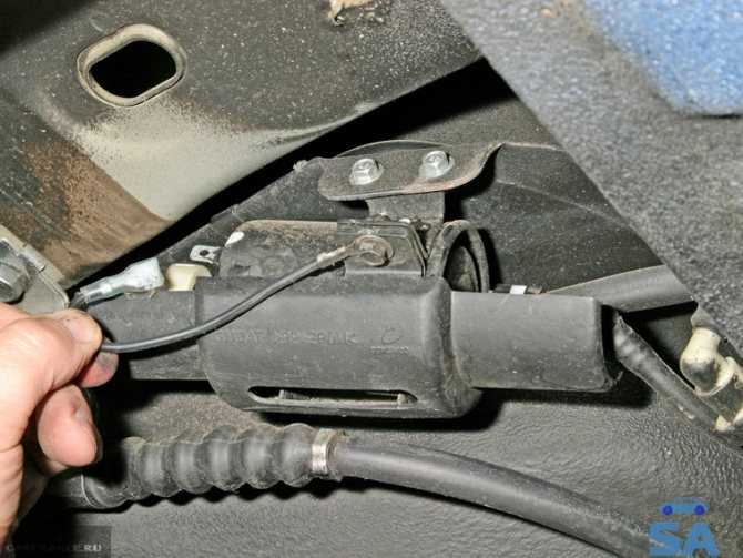 Замена топливного фильтра лачетти и фильтра тонкой очистки на шевроле седан и хэтчбек в условиях автосервиса