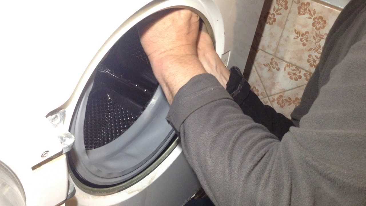 Сломалась дверца у стиральной машины: как снять и разобрать