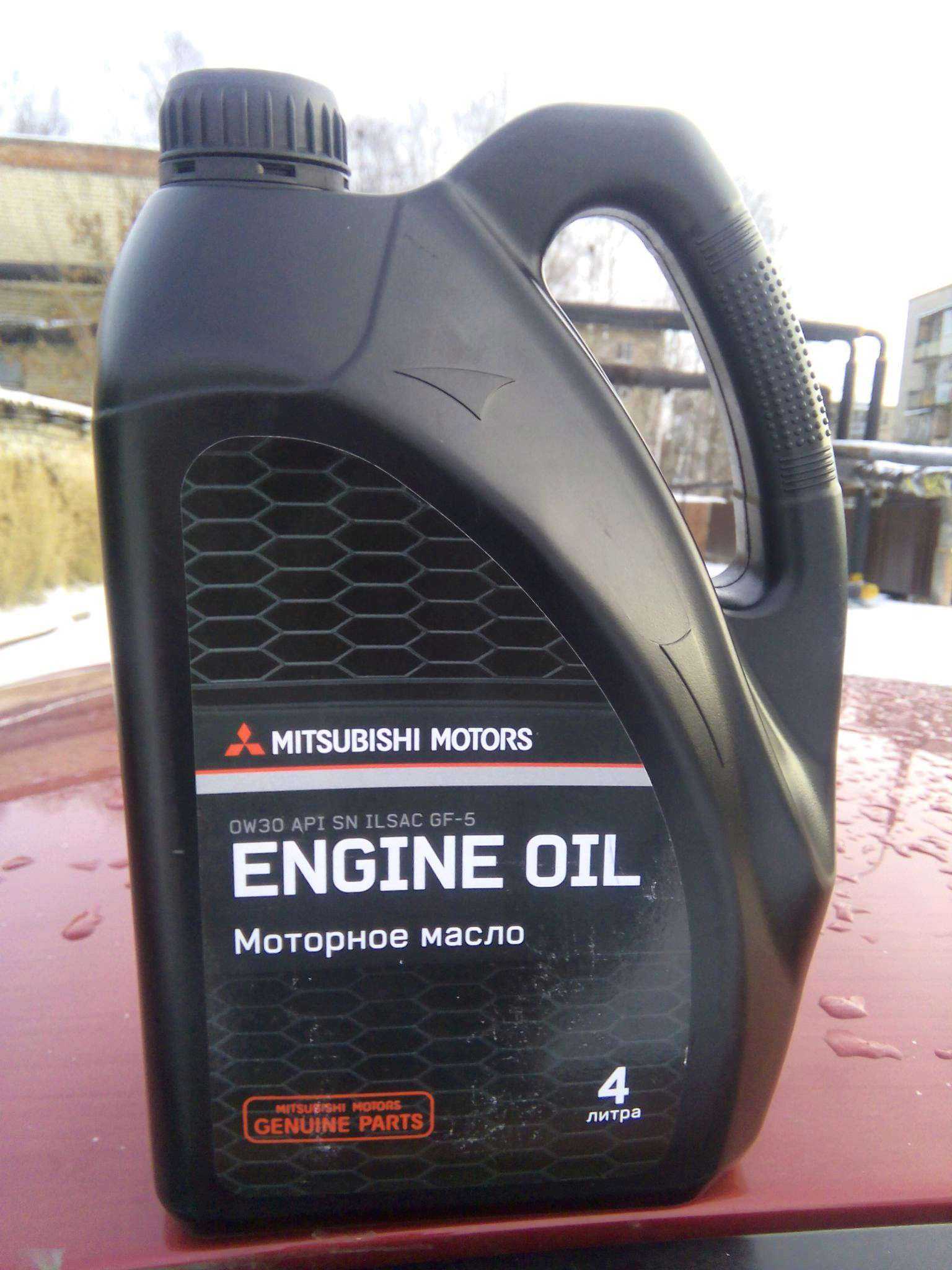 Какое масло лучше лить в двигатель митсубиси lancer 10 1.8