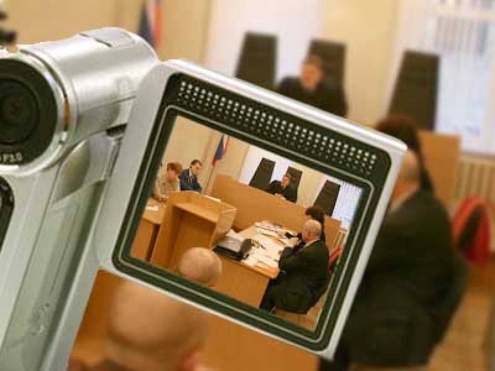 Власти разрешают силовикам следить за россиянами без разрешения суда - cnews