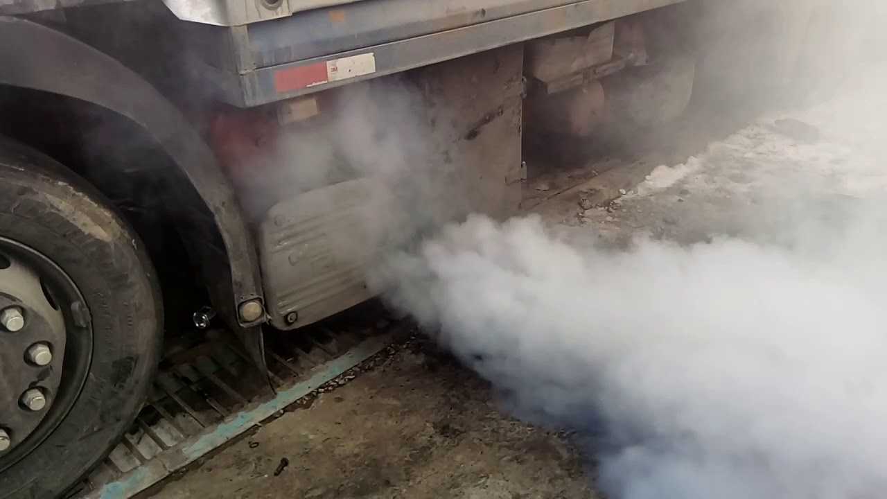 Дымит дизельный двигатель черным дымом —причины —последствия | решение проблемы