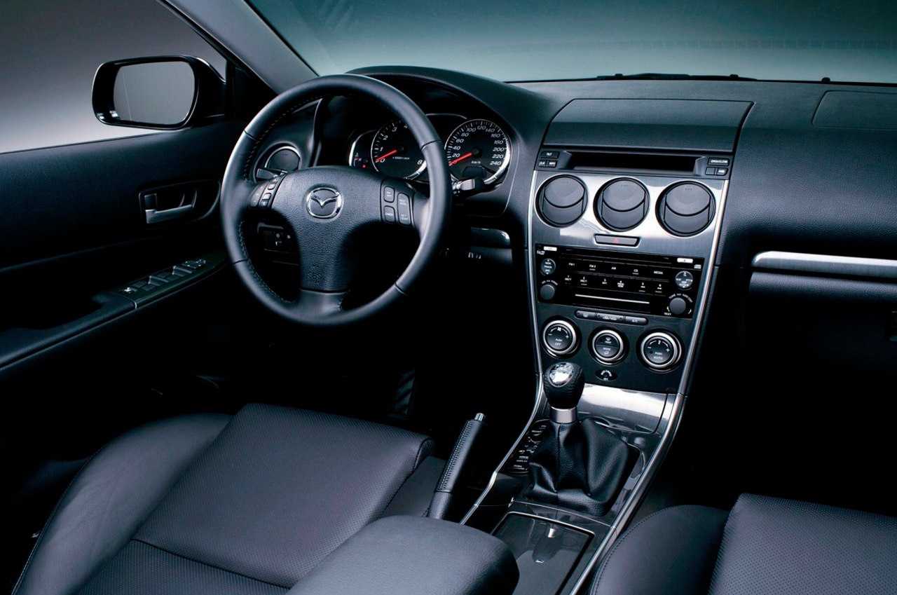 Mazda 6 (2002-2007) – хромая судьба