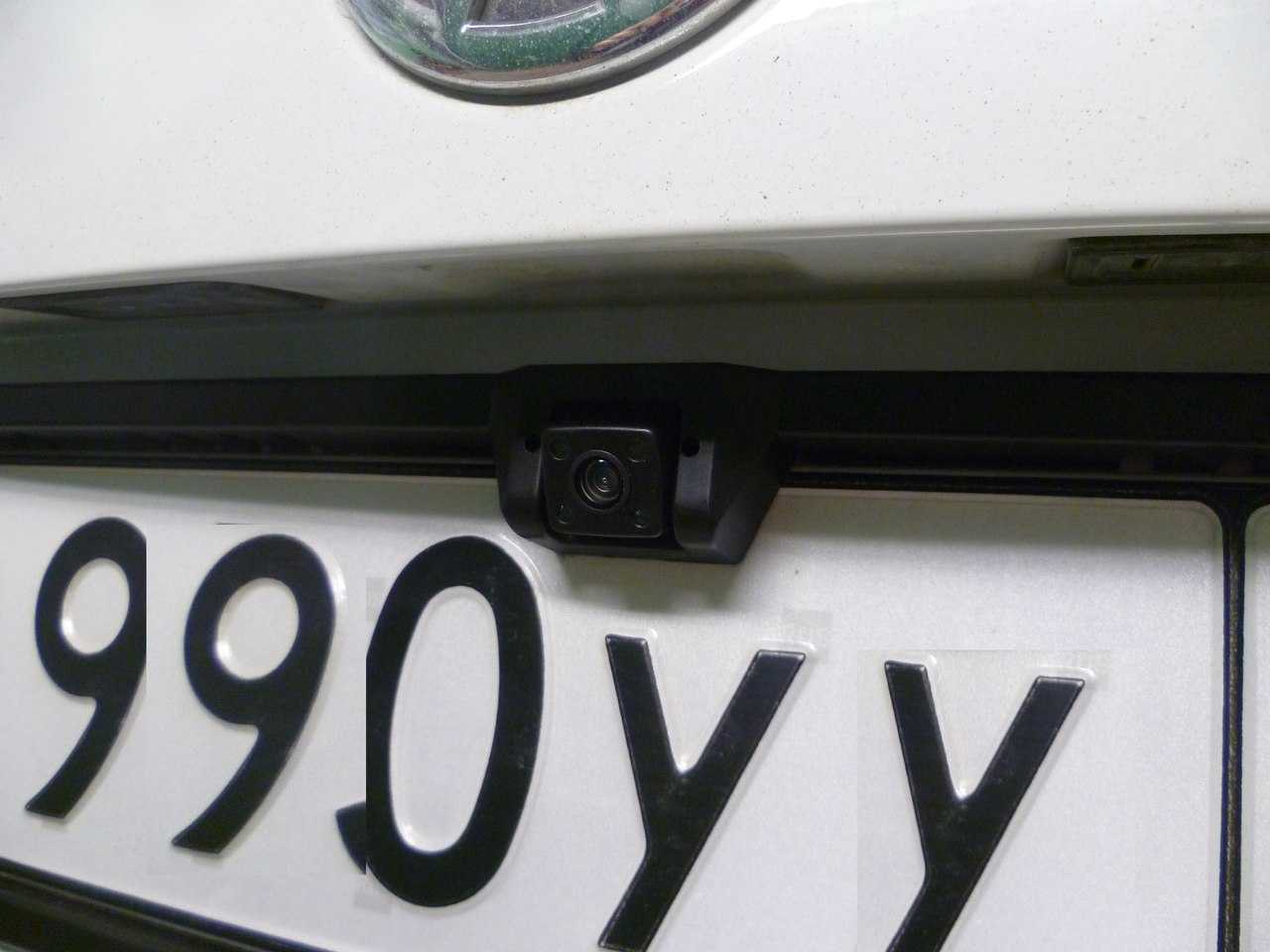 Подключение камеры заднего вида на volkswagen polo sedan своими руками