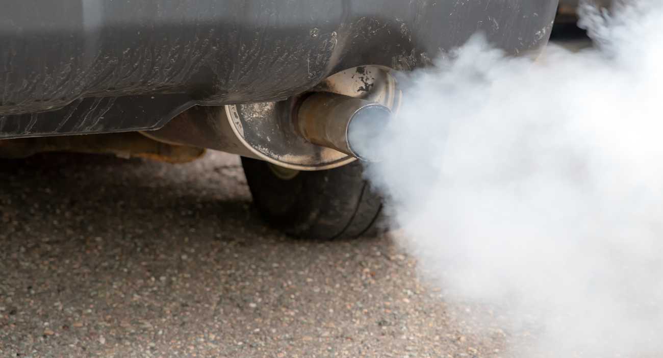 Почему дымит дизельный двигатель: причины и способы устранения черного дыма из выхлопной трубы